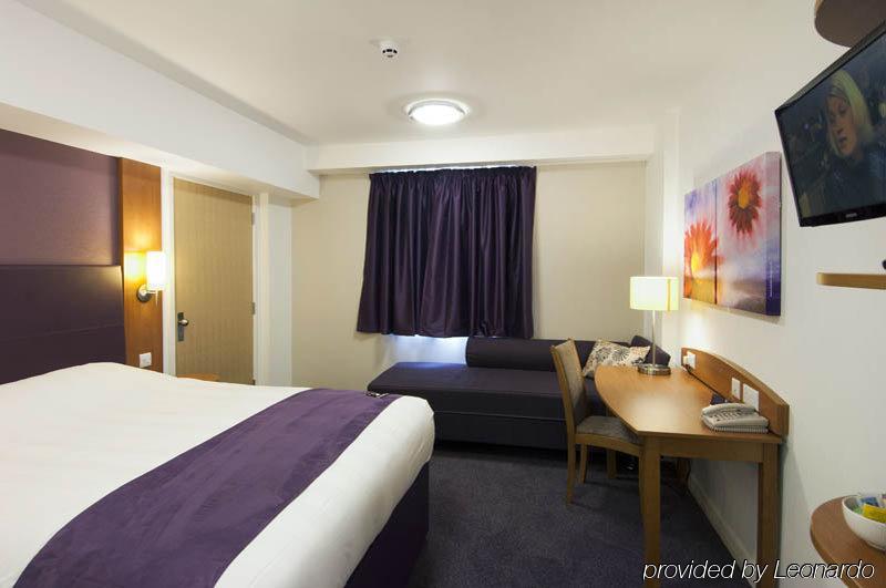 Premier Inn Nuneaton/Coventry Exterior photo