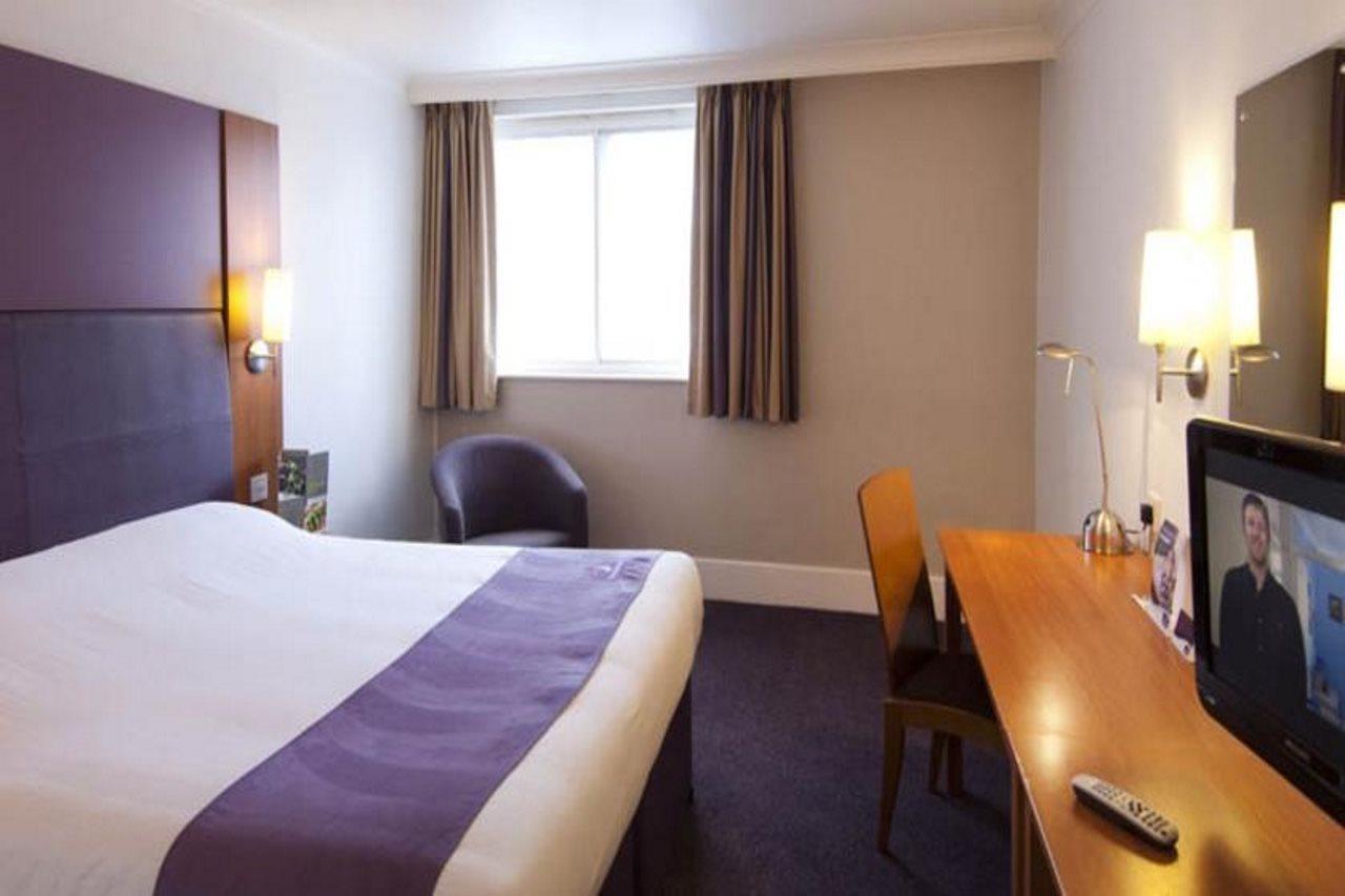 Premier Inn Nuneaton/Coventry Exterior photo